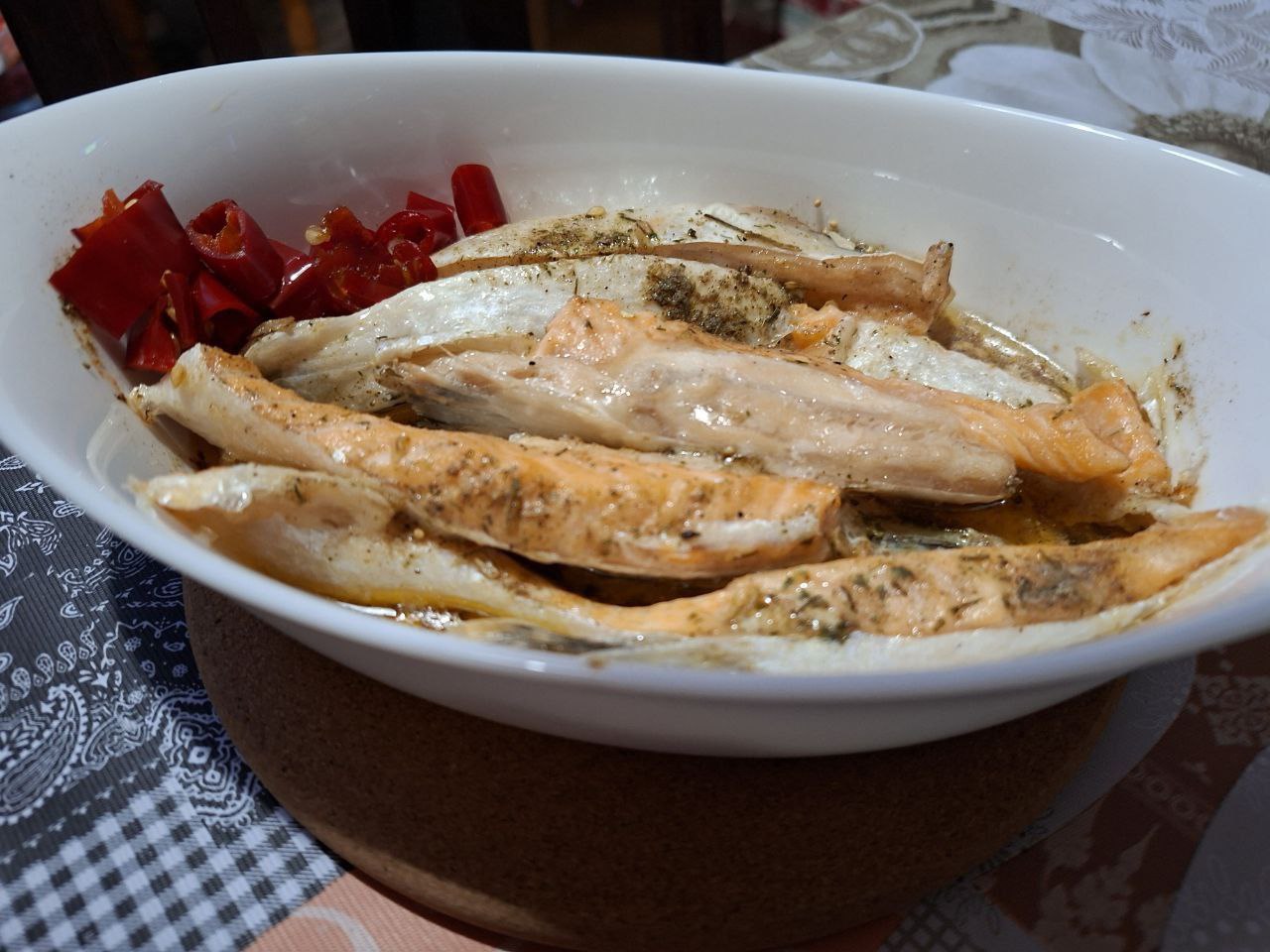 Брюшки семги запеченные