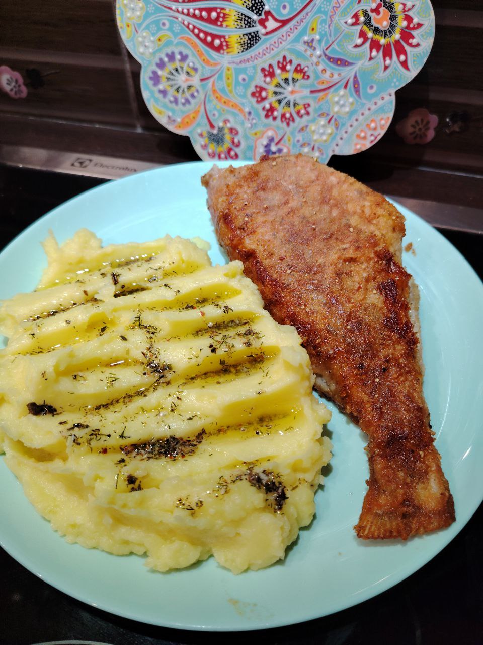 Окунь морской жареный с картофельным пюре