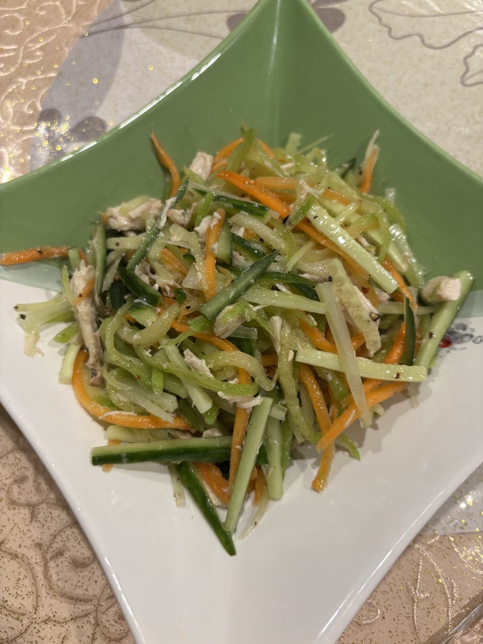 Салат с курицей и Китайской редькой