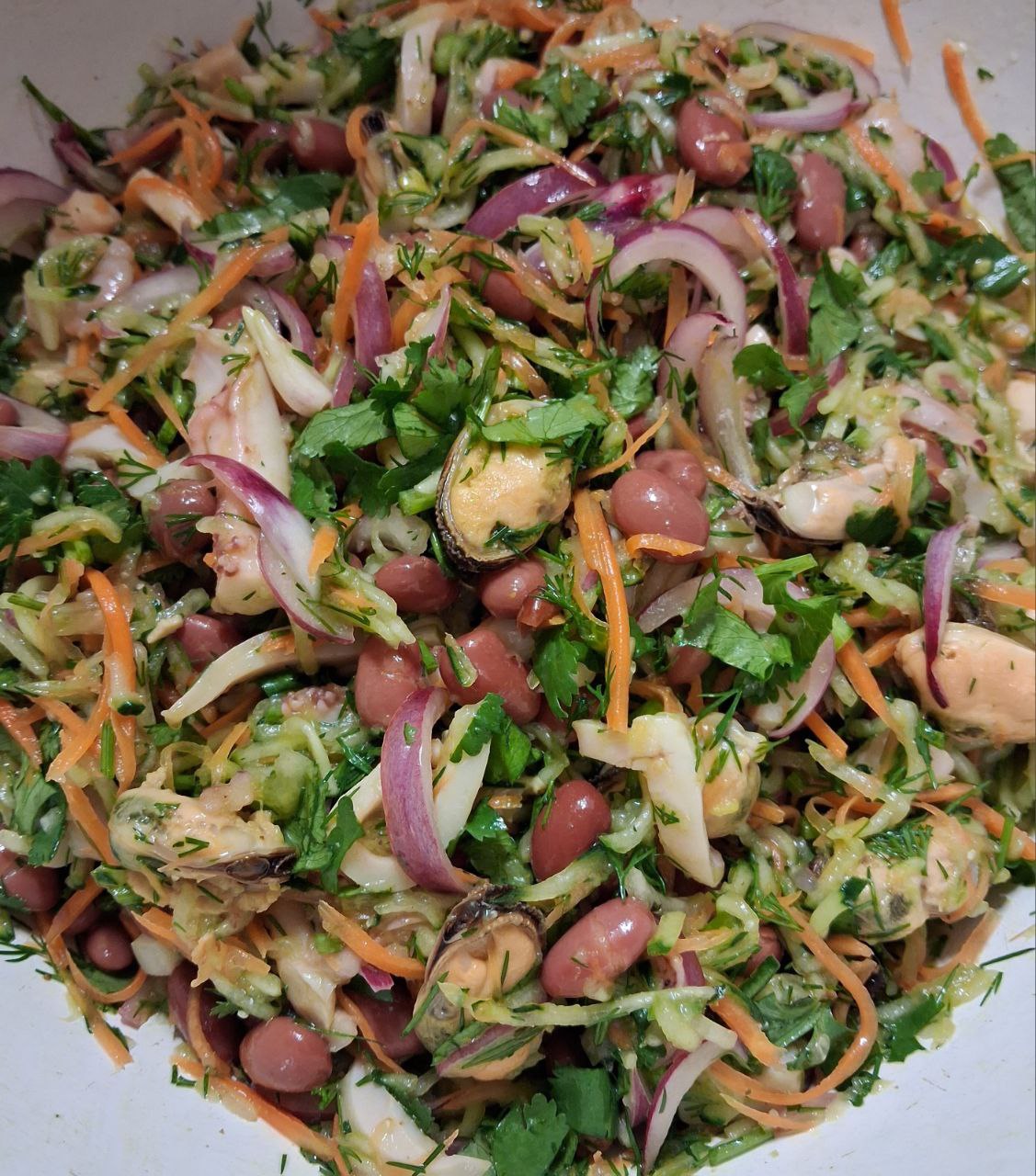 Салат с морепродуктами