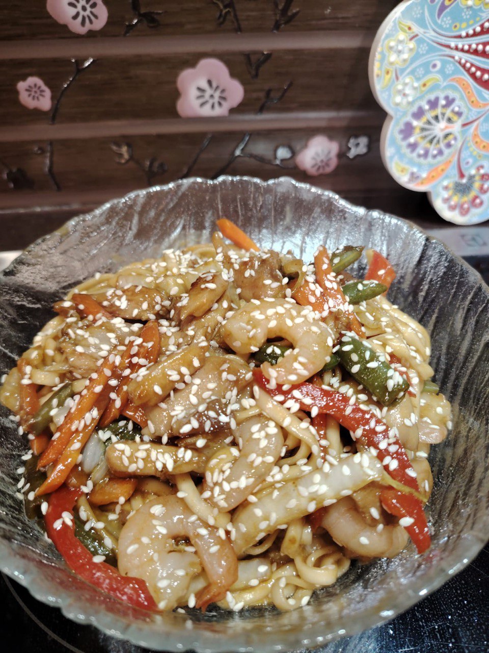 Вок с курицей и овощами