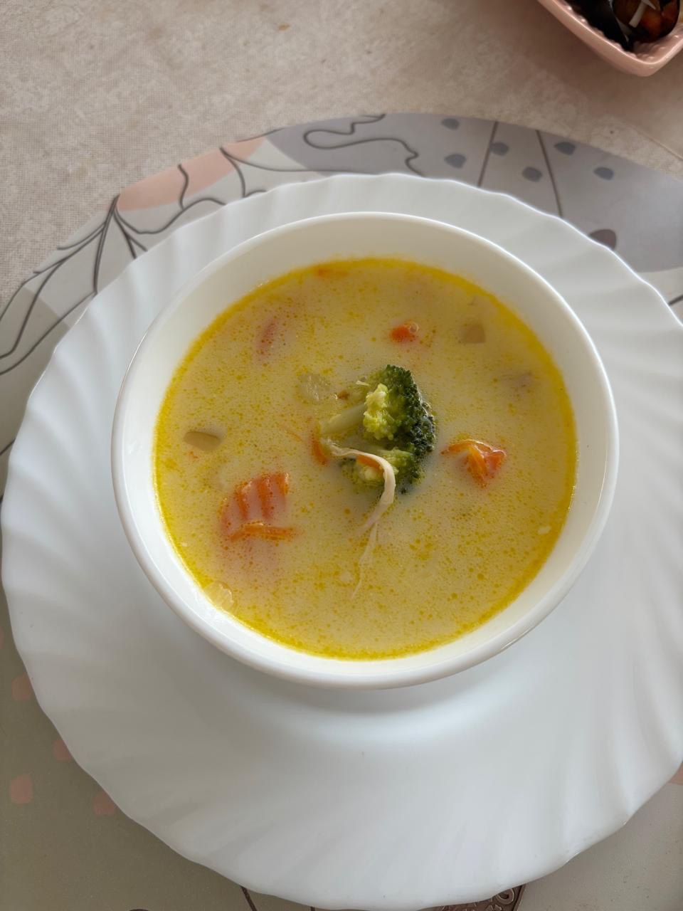 Сырный суп с овощами