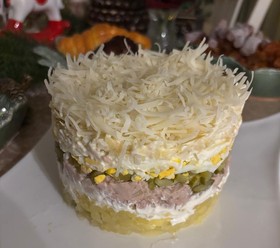 Салат из печени трески