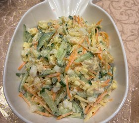 Салат с отварной курицей
