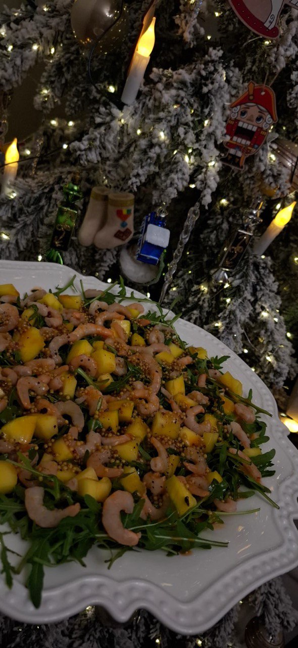 Салат с креветками