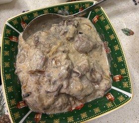 Говяжий язык в сливочном соусе