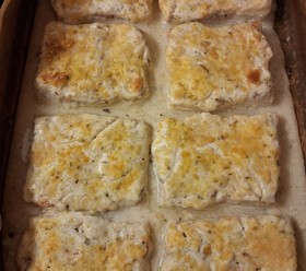 Минтай под соусом