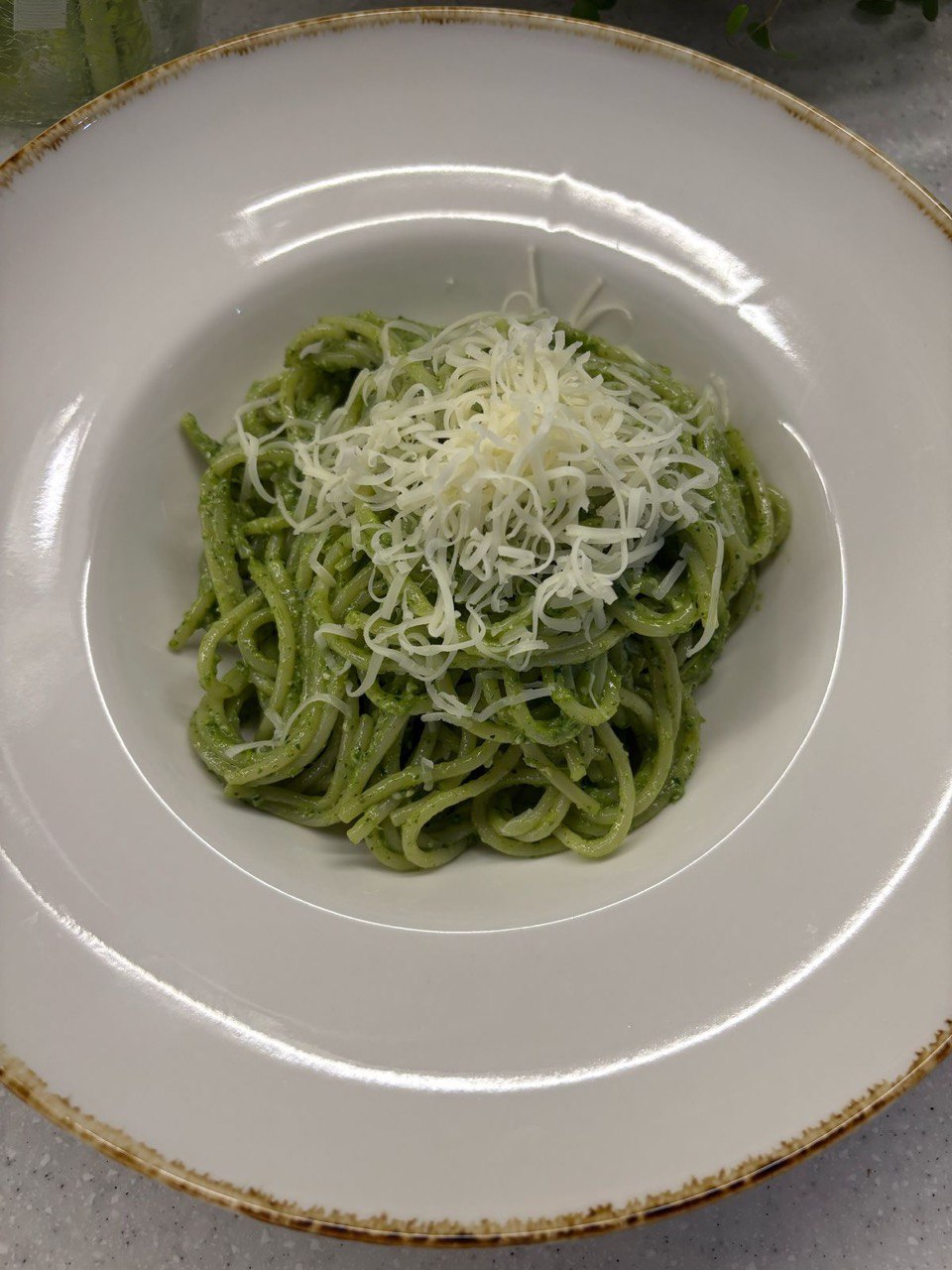 Паста с соусом песто