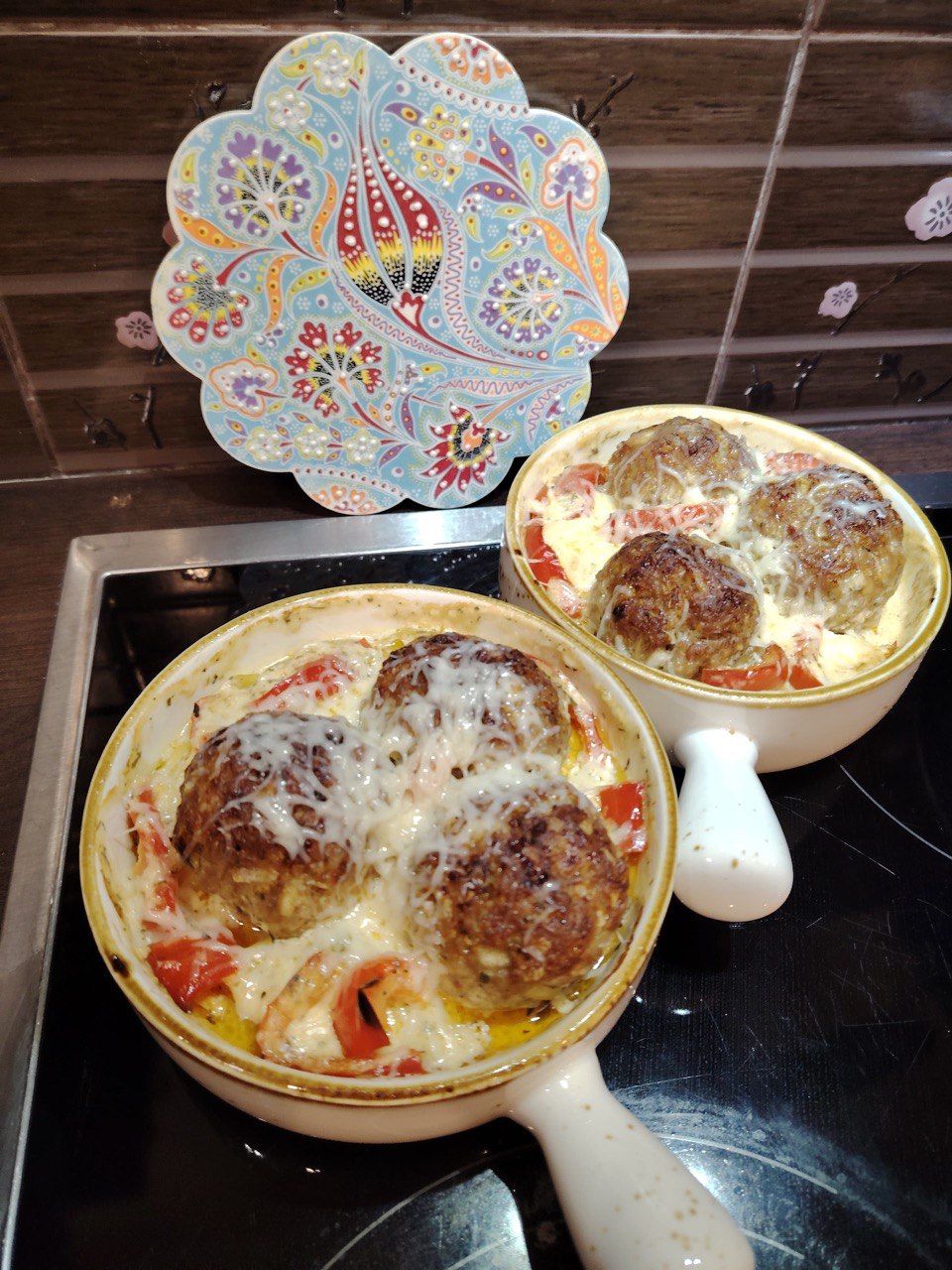 Обед в кокотницах