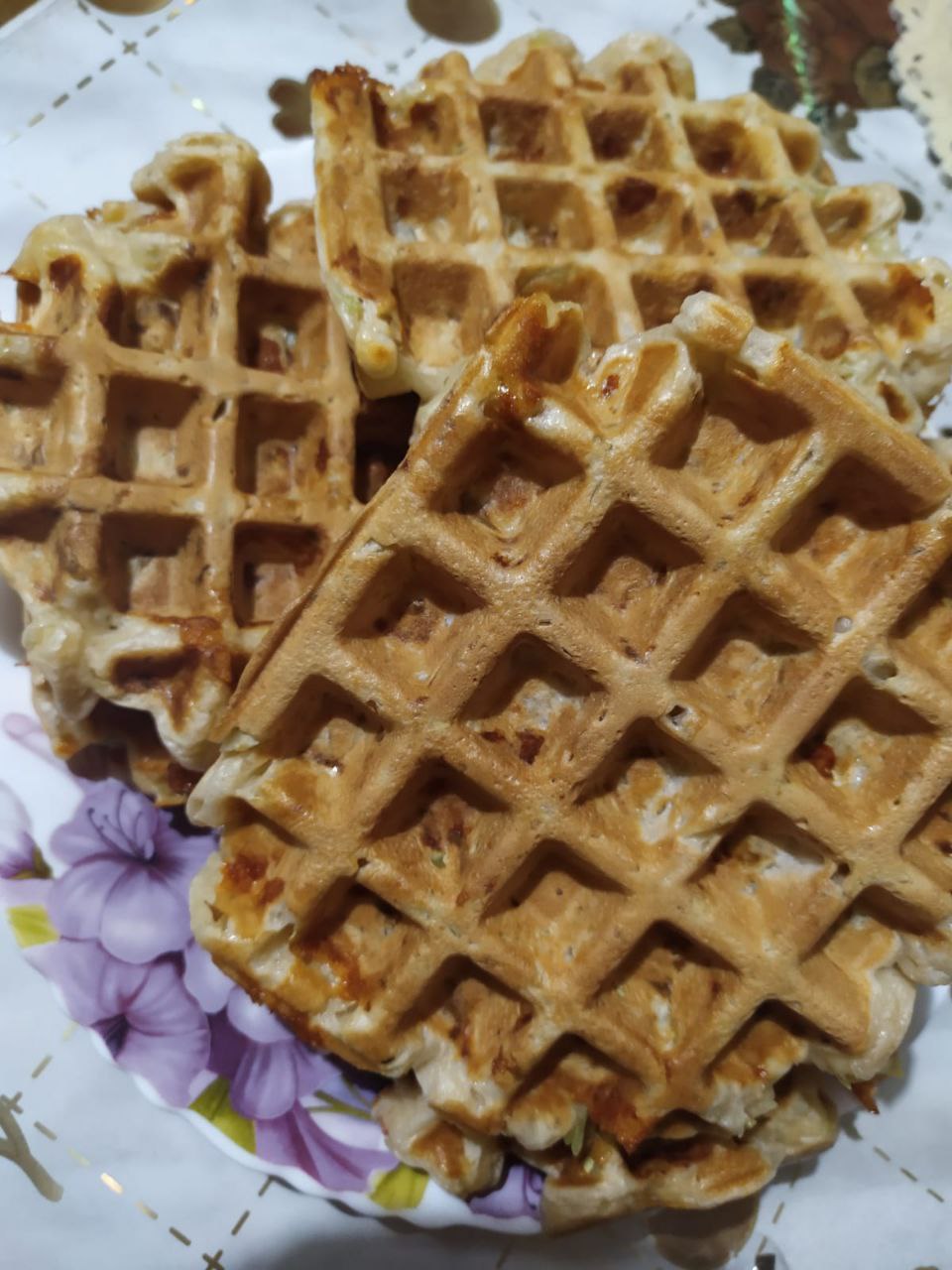 Капустные вафли с сыром