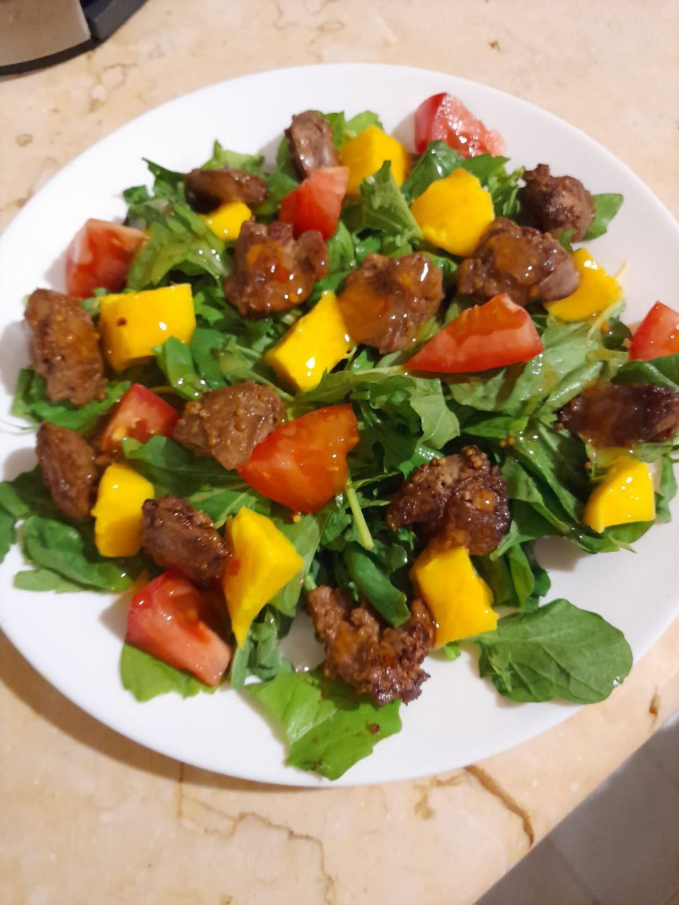 Тёплый салат с куриной печенью