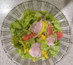 Салат с утиной грудкой и красными апельсинами