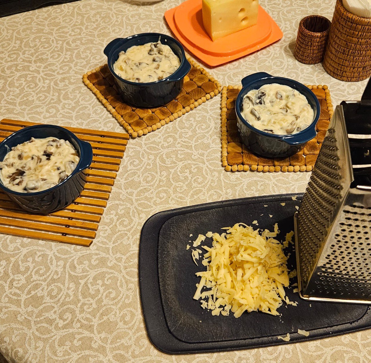 Жульен с опятами