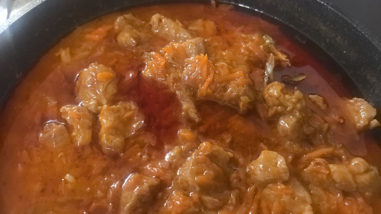 Гуляш из свиной шеи