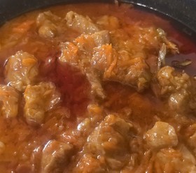 Гуляш из свиной шеи