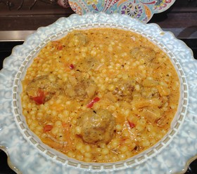 Паста птитим с фрикадельками